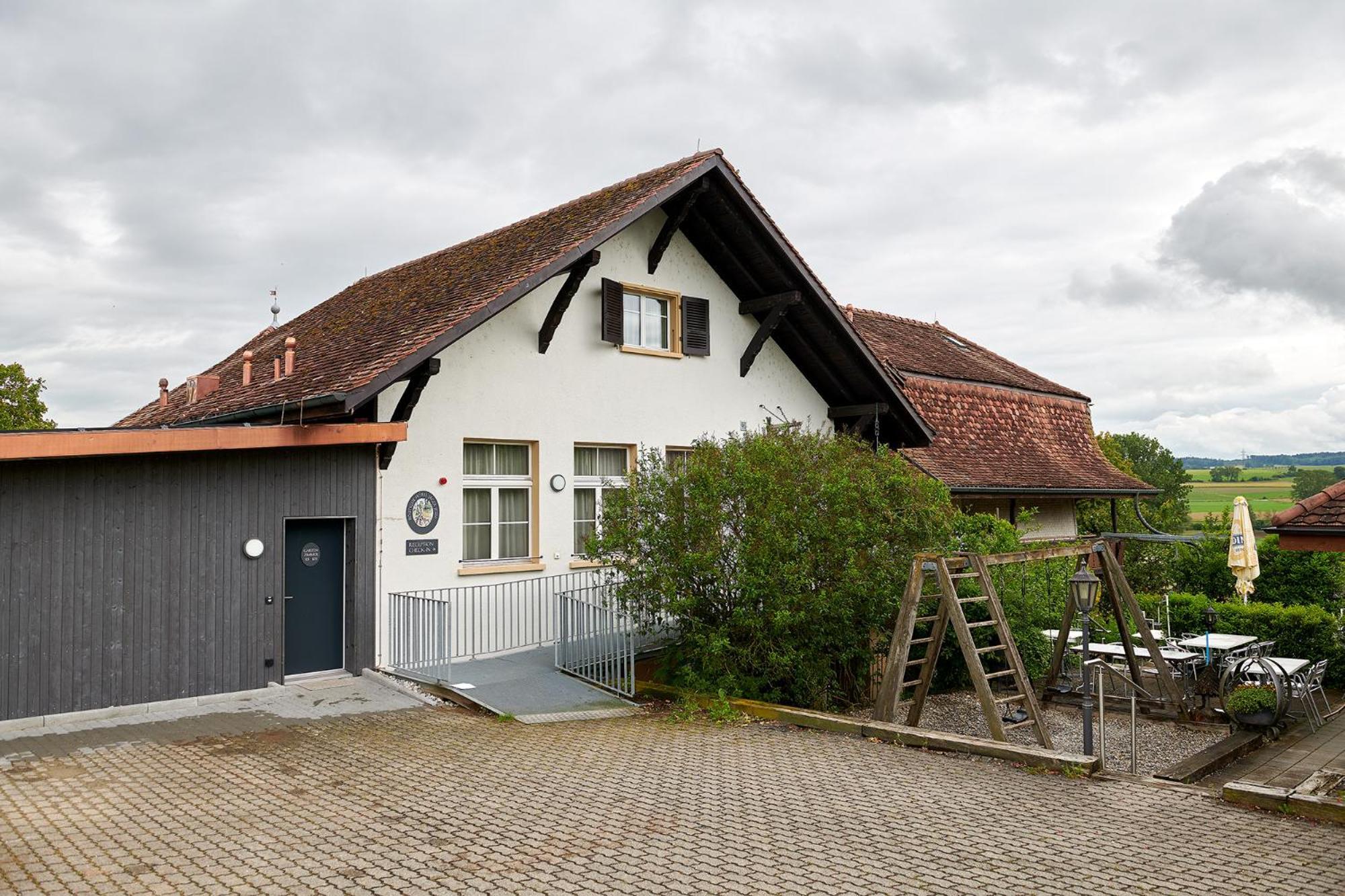 Hotel Jaeger Jeuss - Murten - Self-Check-In Εξωτερικό φωτογραφία